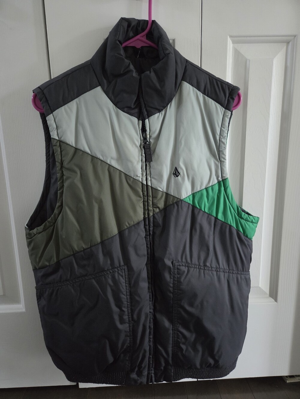 Volcom Men's Medium Quilted Colorblock Puffer Vest - Gray & Green